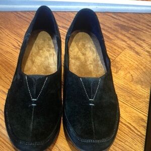 𝅺Taos Marvey Boudeaux Suede Slip On Size 40/9-9.5M